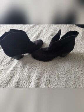 Black Women's Suede Ankle Boots Size 10